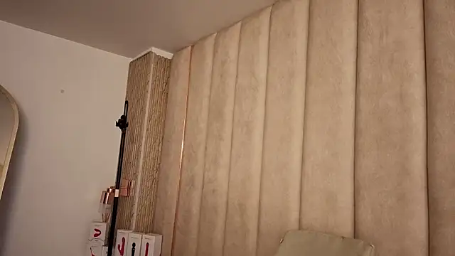 Iamnyxy online show from April 2026 11:37:02 AM