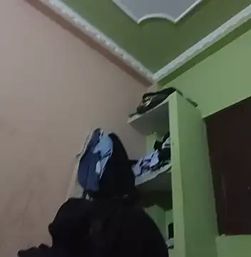 Snapshot of Yamini-X chatting on November 2025 05:06:02 PM Yamini-X online show from November 2025 05:06:02 PM