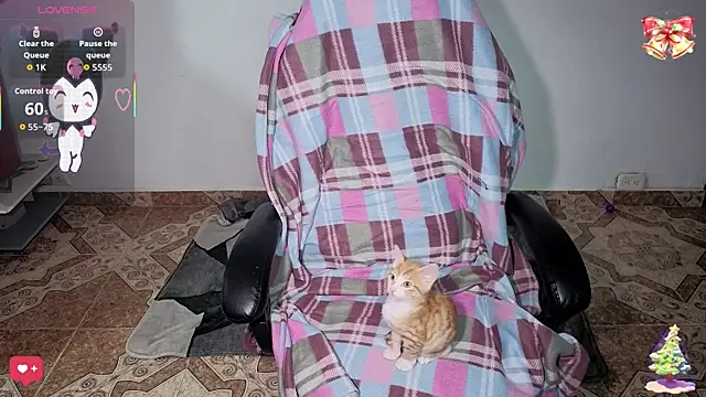 Snapshot of Melody_Ghot chatting on December 2025 03:01:02 PM Melody Ghot online show from December 2025 03:01:02 PM