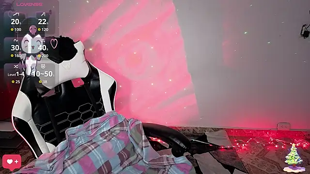 Snapshot of Melody_Ghot chatting on November 2025 02:28:02 PM Melody Ghot online show from November 2025 02:28:02 PM