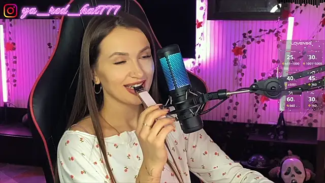 -RED HAT- online show from April 2026 07:58:02 PM