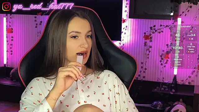 -RED HAT- online show from April 2026 05:19:02 PM