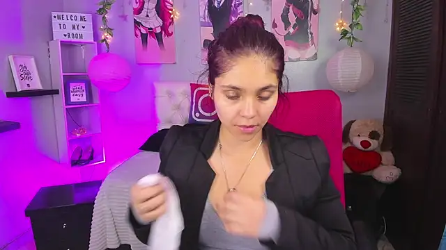 antonella emma online show from December 2025 12:55:01 PM