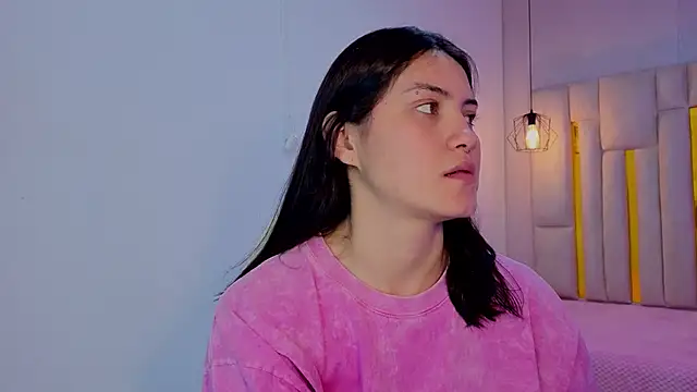 Brandy collinss online show from April 2026 11:17:01 AM