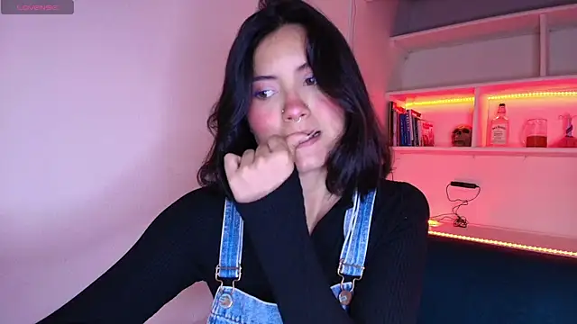 Brandy collinss online show from November 2025 11:24:01 AM