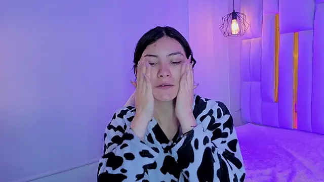 Brandy collinss online show from February 2026 11:51:01 AM