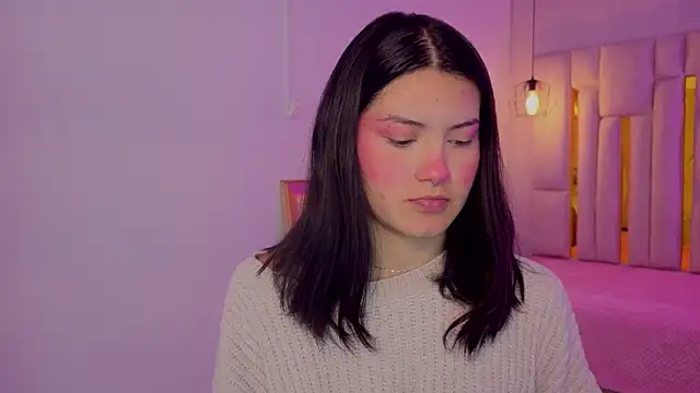 Brandy collinss online show from April 2026 12:09:01 PM