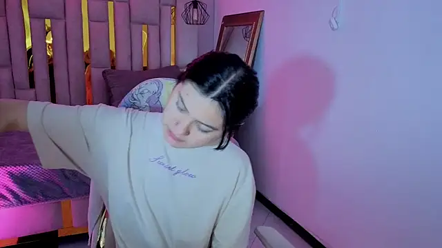 Brandy collinss online show from December 2025 11:57:01 AM