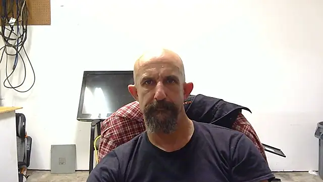 VendedLunching online show from May 2026 09:05:01 PM