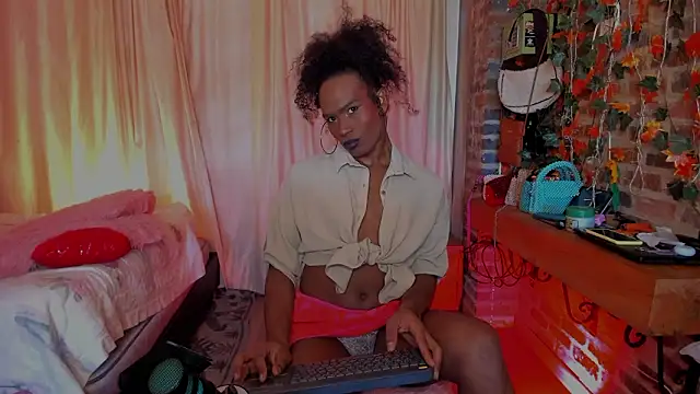 LaGoldenBitch online show from March 2026 04:07:01 PM