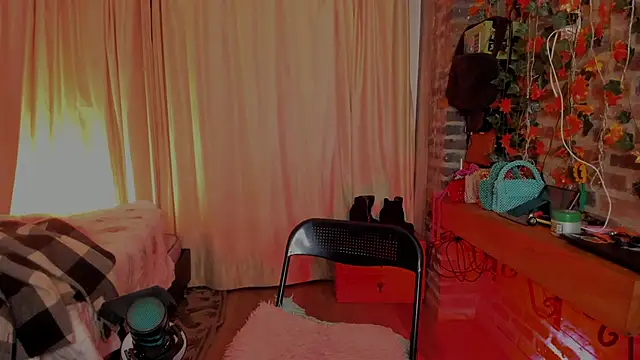 LaGoldenBitch online show from February 2026 10:48:01 AM