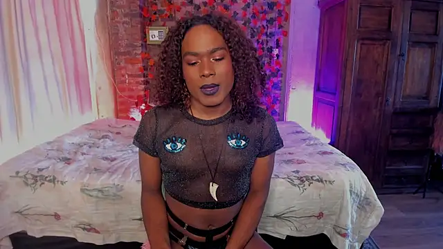 LaGoldenBitch online show from December 2025 04:12:02 PM