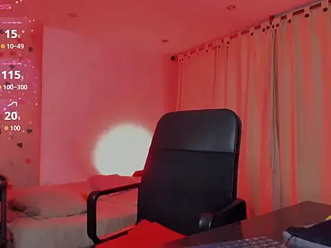 LaGoldenBitch online show from May 2026 01:03:01 AM