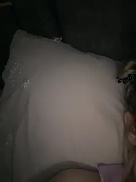 dalou3a22 online show from November 2025 02:31:02 PM