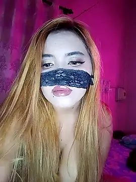 Bunnybush37 online show from July 2026 03:44:02 PM