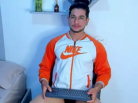 Snapshot of Nolan_joness chatting on May 2026 12:20:01 AM Nolan joness online show from May 2026 12:20:01 AM