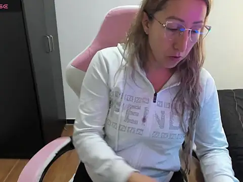 chrystal sl852 online show from April 2026 01:59:01 PM