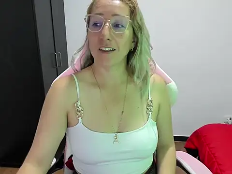 chrystal sl852 online show from December 2025 11:07:01 PM