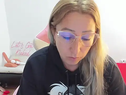 chrystal sl852 online show from December 2025 08:25:01 PM