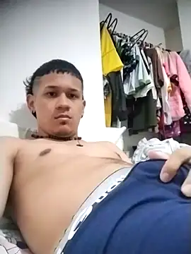 Chris    Col online show from November 2025 04:13:01 AM