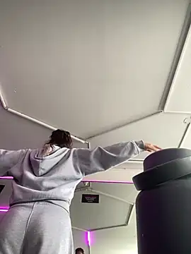 Dreana online show from January 2026 04:03:02 PM