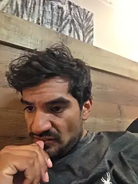 piggylatino online show from February 2026 11:48:01 PM