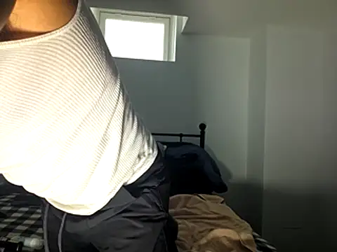 piggylatino online show from May 2026 07:00:01 PM
