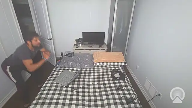 piggylatino online show from May 2026 05:27:02 PM