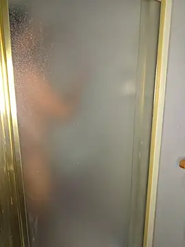 piggylatino online show from February 2026 12:22:01 AM