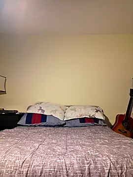 piggylatino online show from February 2026 11:07:01 PM