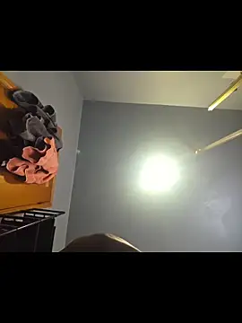 piggylatino online show from March 2026 10:43:02 PM