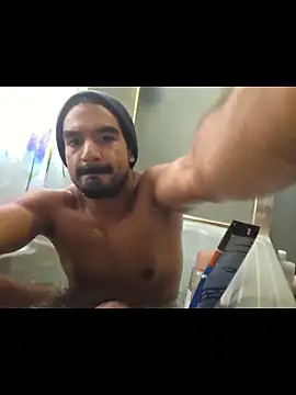 piggylatino online show from November 2025 07:14:01 PM