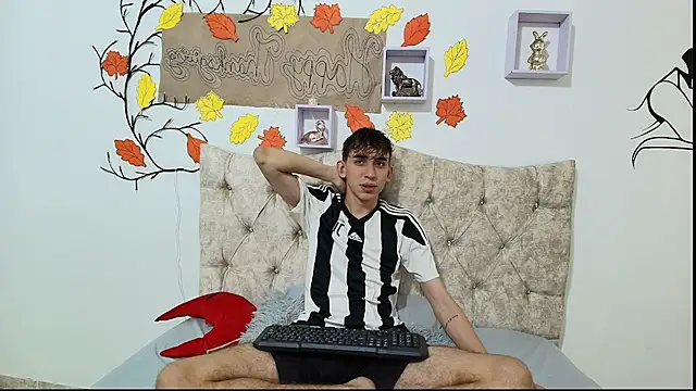 TerryGrace online show from November 2025 08:20:02 PM