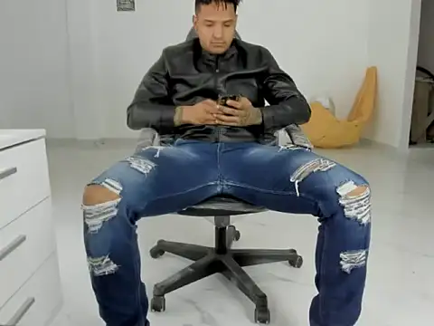 master leather online show from March 2026 01:42:01 PM