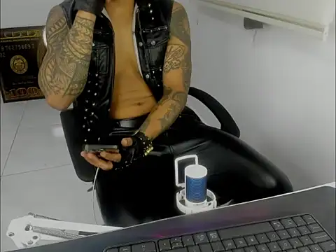 master leather online show from March 2026 12:34:01 AM