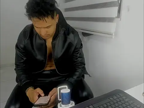 master leather online show from March 2026 07:36:02 PM