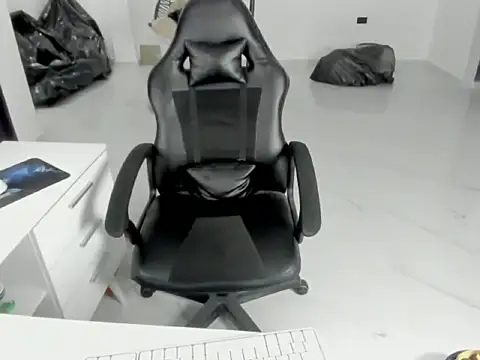 master leather online show from April 2026 03:30:02 AM