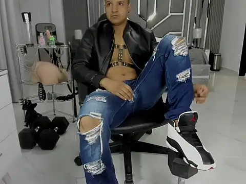 master leather online show from July 2026 02:06:01 PM