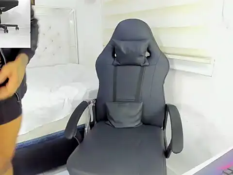 master leather online show from December 2025 06:51:02 PM