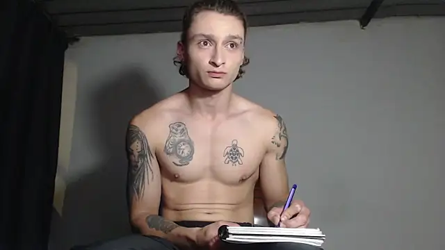 ArthurPhoenixx online show from November 2025 05:11:02 AM