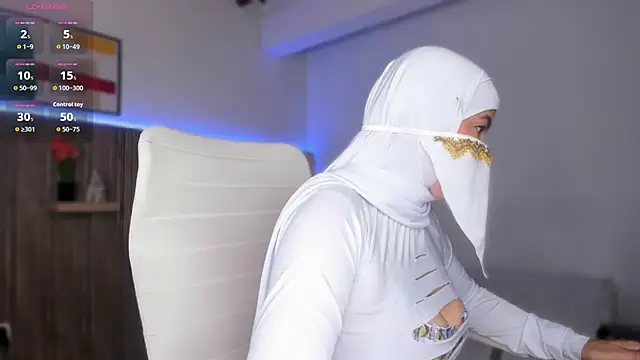 Hannaa Dolly online show from November 2025 02:45:02 AM