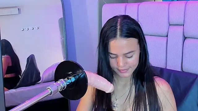 Sara rhoades online show from November 2025 11:54:01 AM