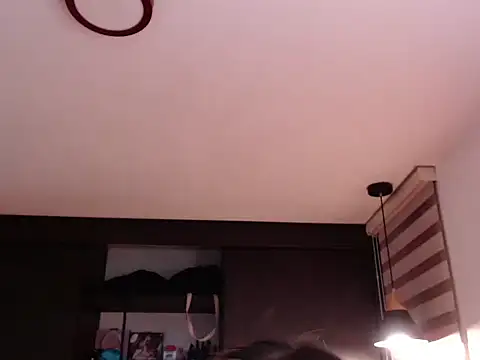 YiniBelle online show from February 2026 04:11:02 AM