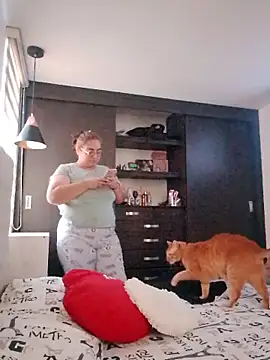 YiniBelle online show from April 2026 09:16:01 PM