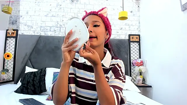 Maray Lous online show from December 2025 08:17:02 PM