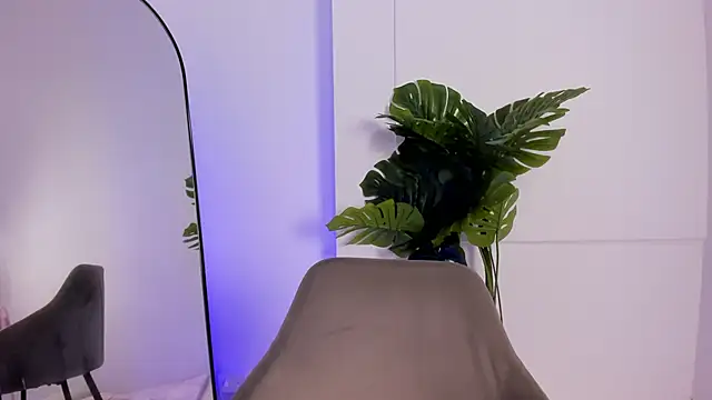 KaliBloom online show from February 2026 09:56:02 PM