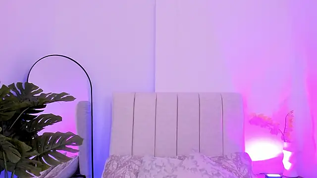 KaliBloom online show from March 2026 08:38:02 PM