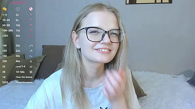 MicheleHonas online show from December 2025 08:04:02 PM