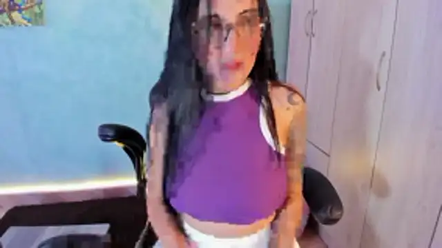 Cristal Cerati  online show from December 2025 03:00:02 PM