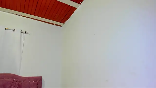 Snapshot of yourlatina_emely chatting on January 2026 04:33:02 PM yourlatina emely online show from January 2026 04:33:02 PM